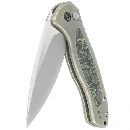 Nóż składany WE Knife Button Lock Kitefin LE No 103/157 Green Titanium/Jungle Wear Fat Carbon, Hand Polished Satin CPM 20CV (WE1