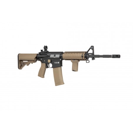 Replika karabinka Specna Arms RRA SA-E03 EDGE™ HAL2 ™ Half-Tan