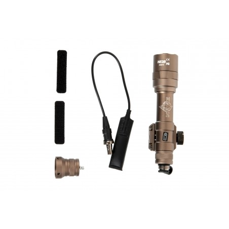 Latarka taktyczna M600U Scout - Dark Earth