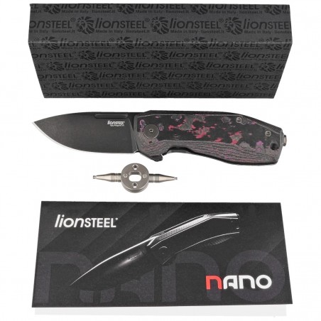 Nóż składany LionSteel Nano Purple Haze Fat Carbon, Old Black MagnaCut (NA01 PH)